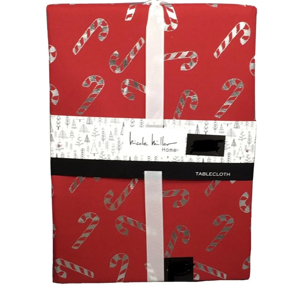 Nicole Miller Candy Cane Tablecloth Christmas Holiday Red Silver Foil 70” round